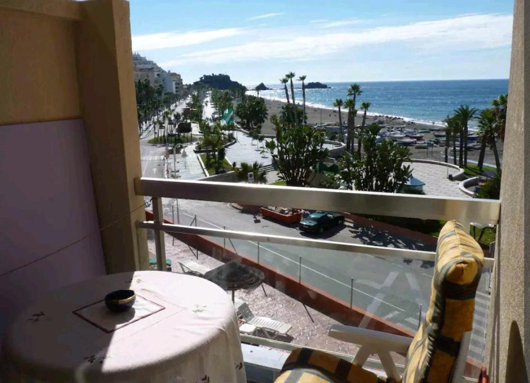 Coqueto Estudio Frente Al Mar. Almuñécar Εξωτερικό φωτογραφία